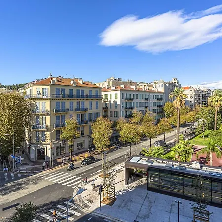 Victor Hugo - Beautiful - View Over Garden Apartment Nice
