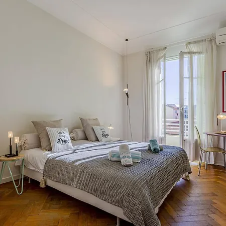 Apartment Victor Hugo - Beautiful - View Over Garden