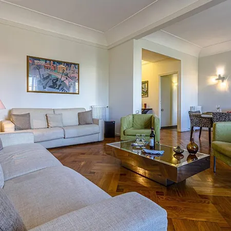 My Casa - Victor Hugo *